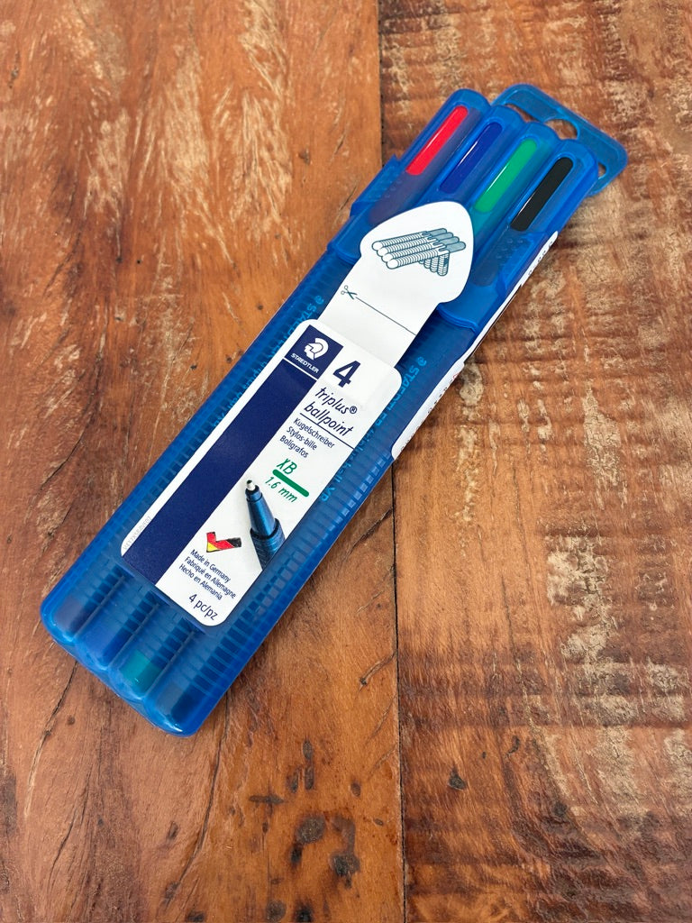 Conjunto Canetas Esferográficas Staedtler Triplus Ballpoint 4 Cores - 1.0mm